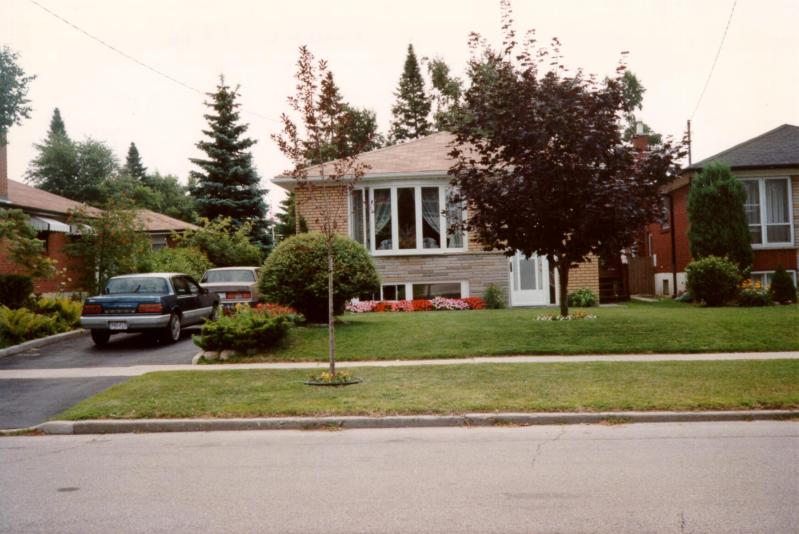 photo of raised bungalow